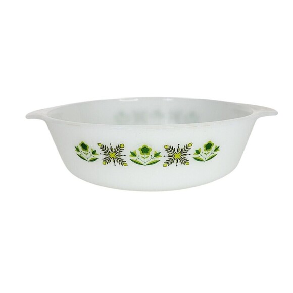 VTG MCM 60s Fire King Meadow Green 2 Quart #438 Milk Glass Casserole Bakeware - Picture 1 of 10